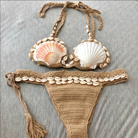 ‼️Only 1 left  Two Piece Seashell Handmade  Bikini - Picture 3 of 4